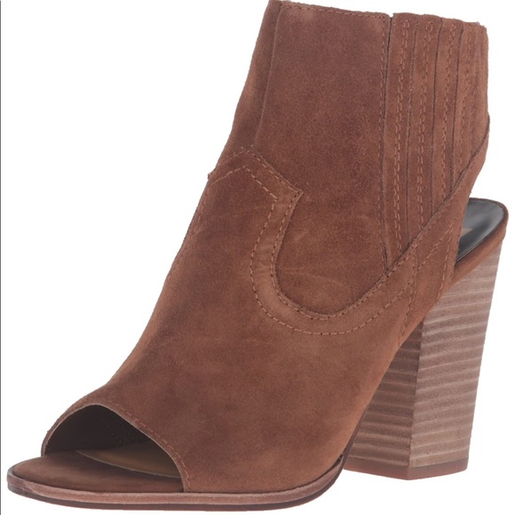 Dolce Vita Women's Pasha Ankle Bootie Shoe - Picture 2 of 8